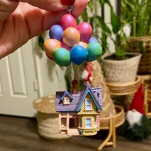 2016 Disney Store Sketchbook Ornament Pixar Up House with Balloons 🎈